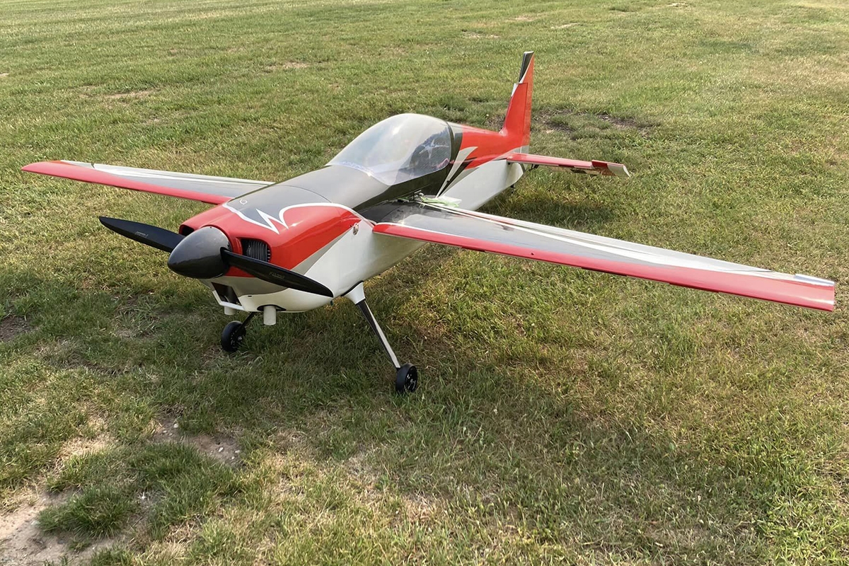 106" Raven DT ARF - červená/černá