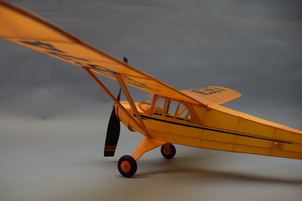 Piper J4-E "Cub Coupe" 762 mm laser. vyřezávaný