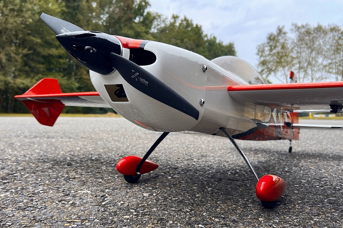 60" Edge 540T V2 EXP - Červená/Černá 1,52m
