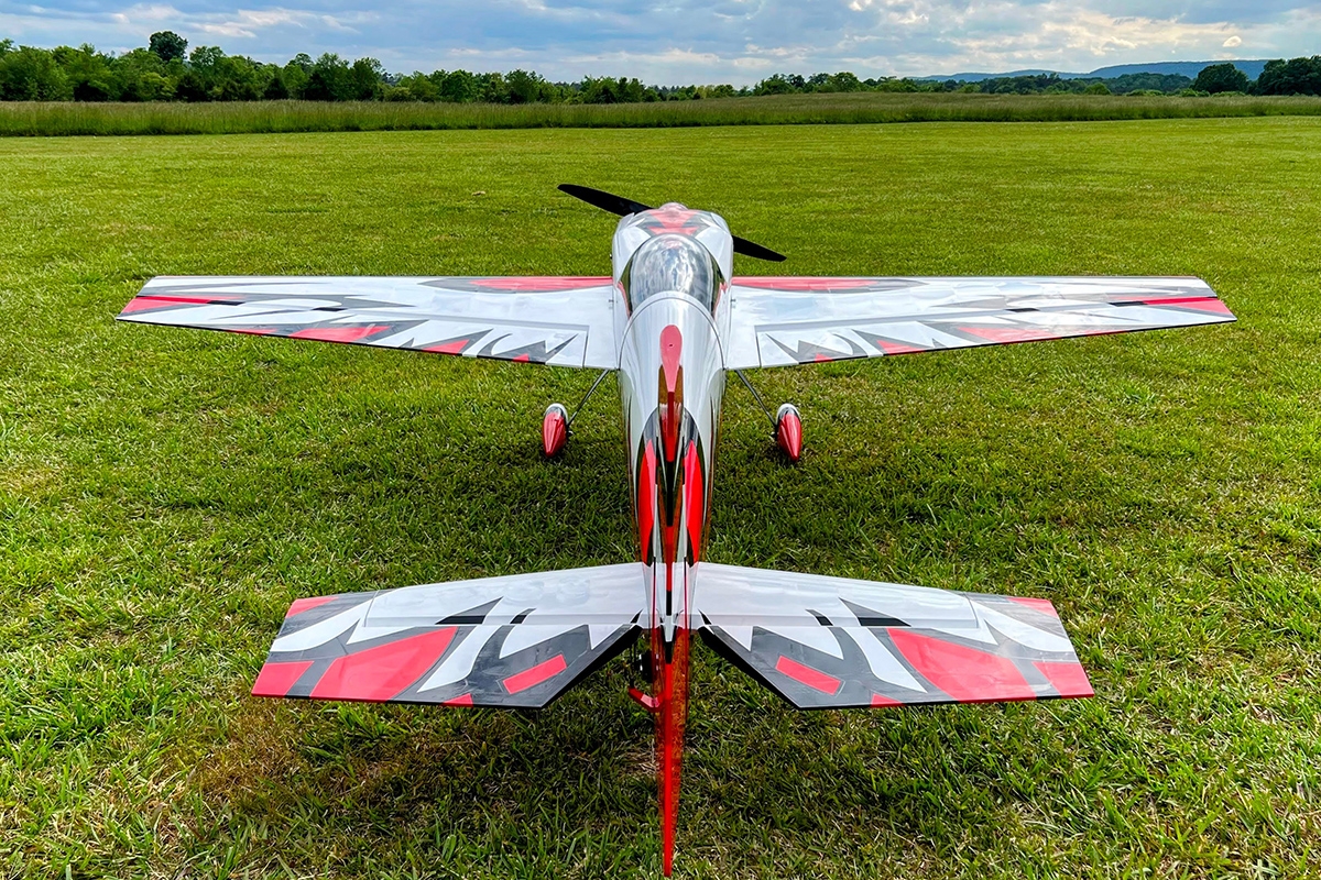 104" Edge 540T Červená/Bílá 2,64m