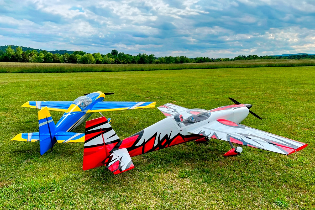 104" Edge 540T Červená/Bílá 2,64m