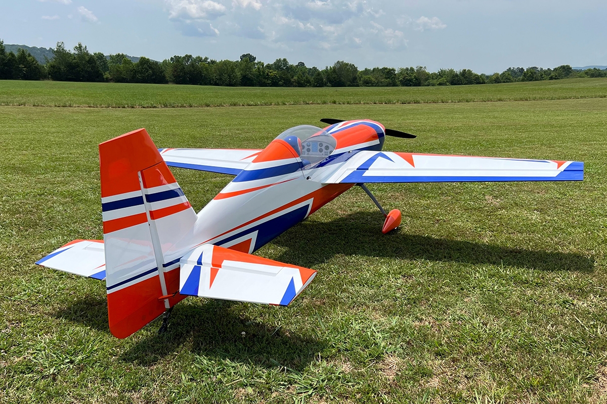104" Extra 260 - Oranžová/Modrá 2,64m