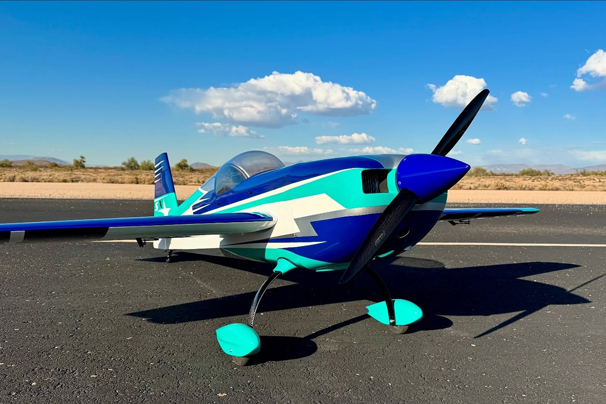103" Extra SX ARF - modrá 2,61m