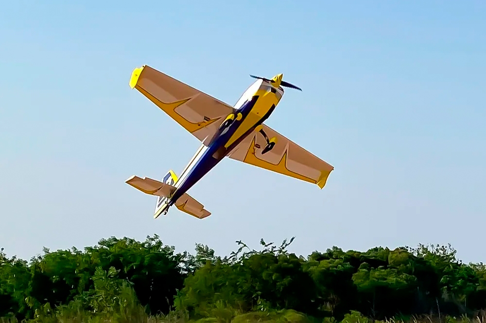 67" Extra NG ARF - zelená 1,7m