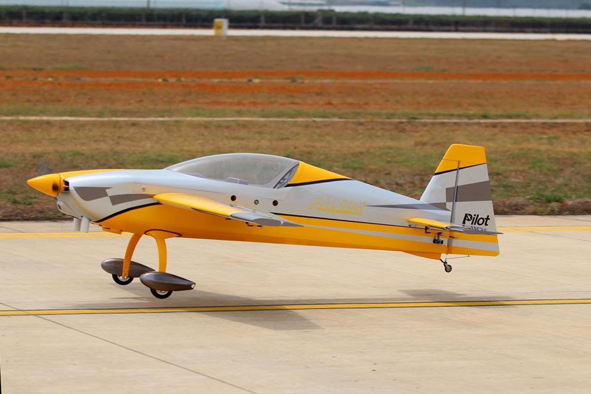 103" Extra NG 2630mm 120cc Žluto-Stříbrná
