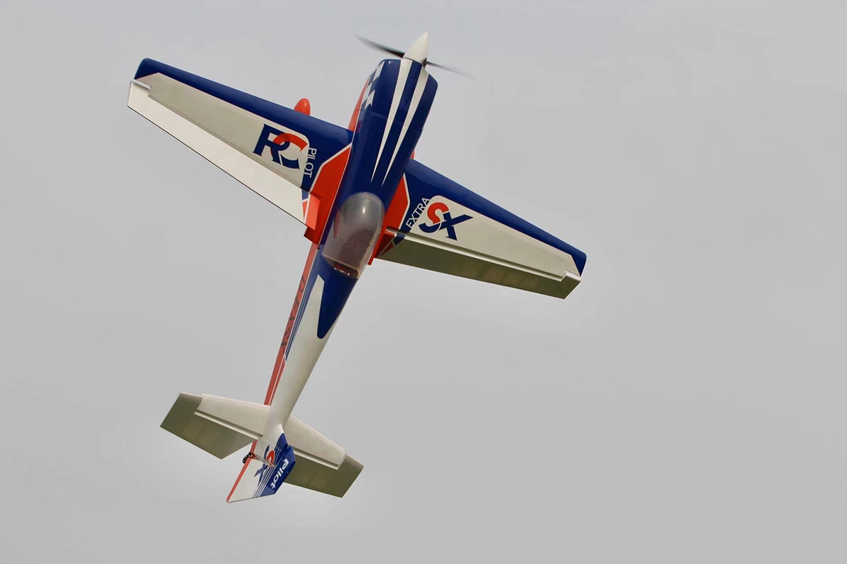 90" Extra 330SX (2,29m) 60cc Oranžovo-Modrá