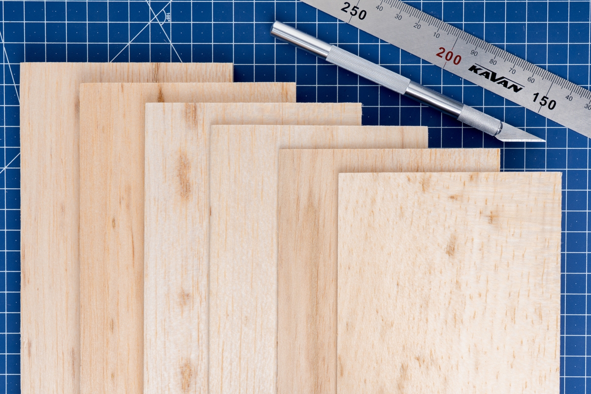 100x10cm Balsa 12 mm standard (B kvalita)