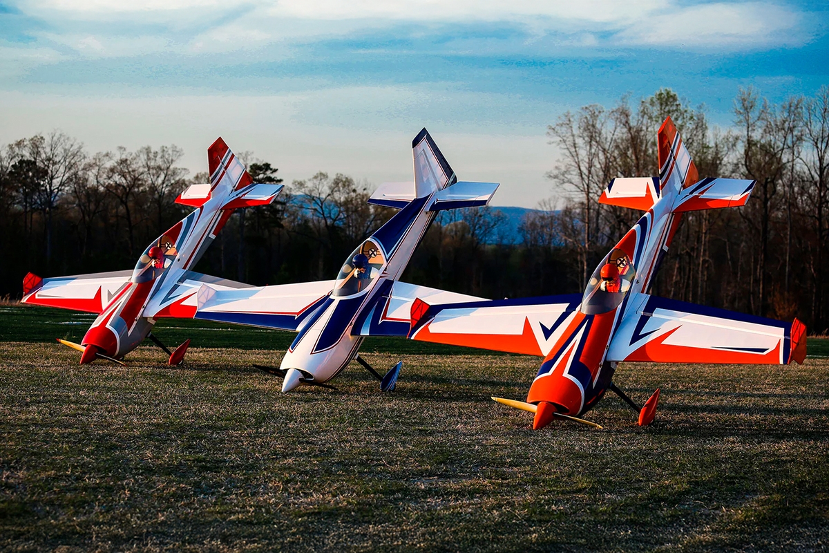 88" Extra 260 Oranžová/Bílá 2,23