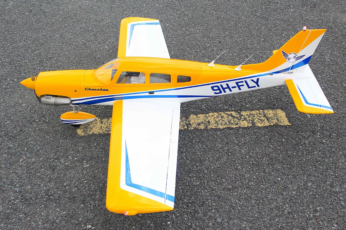 Piper Cherokee 1,53m Žlutý