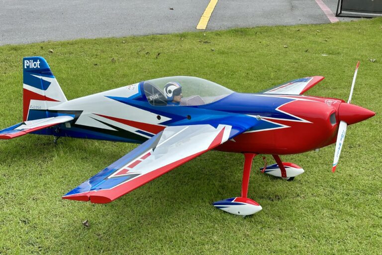 103" Raven (2,62m) 120cc Žlutá-Šedá