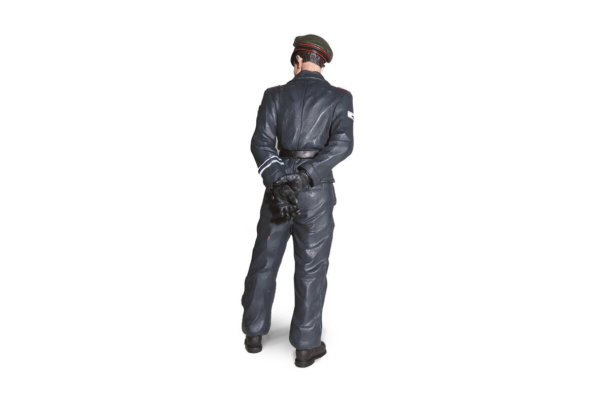 1/16 figurka stojícího německého vyššího vůdce útočné jednotky Jochena Peiper z 2 sv. vál.