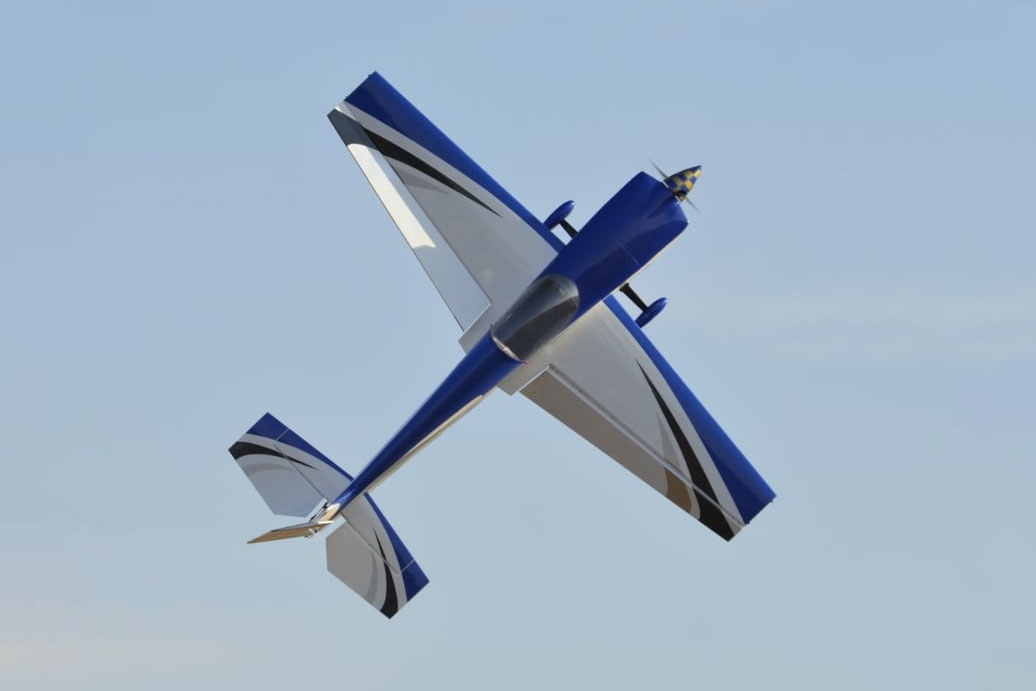 103" Laser Z200 ARF - modrá 2,61m