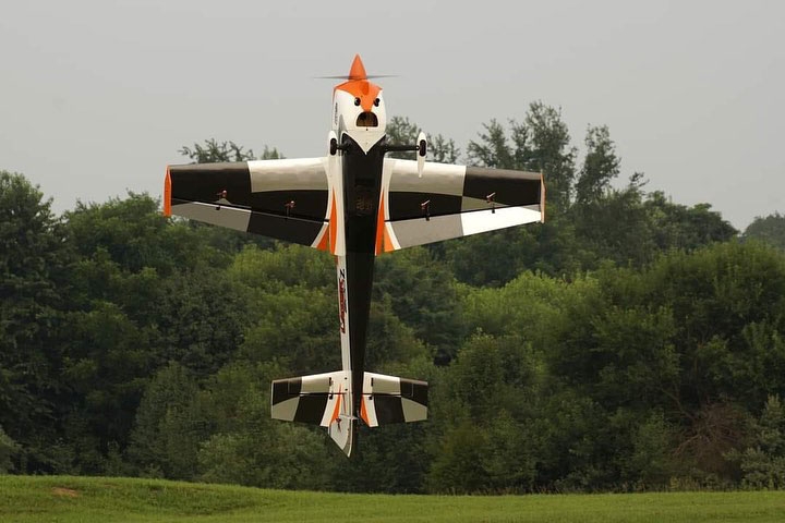 103" Laser Z200 ARF - oranžová 2,61m