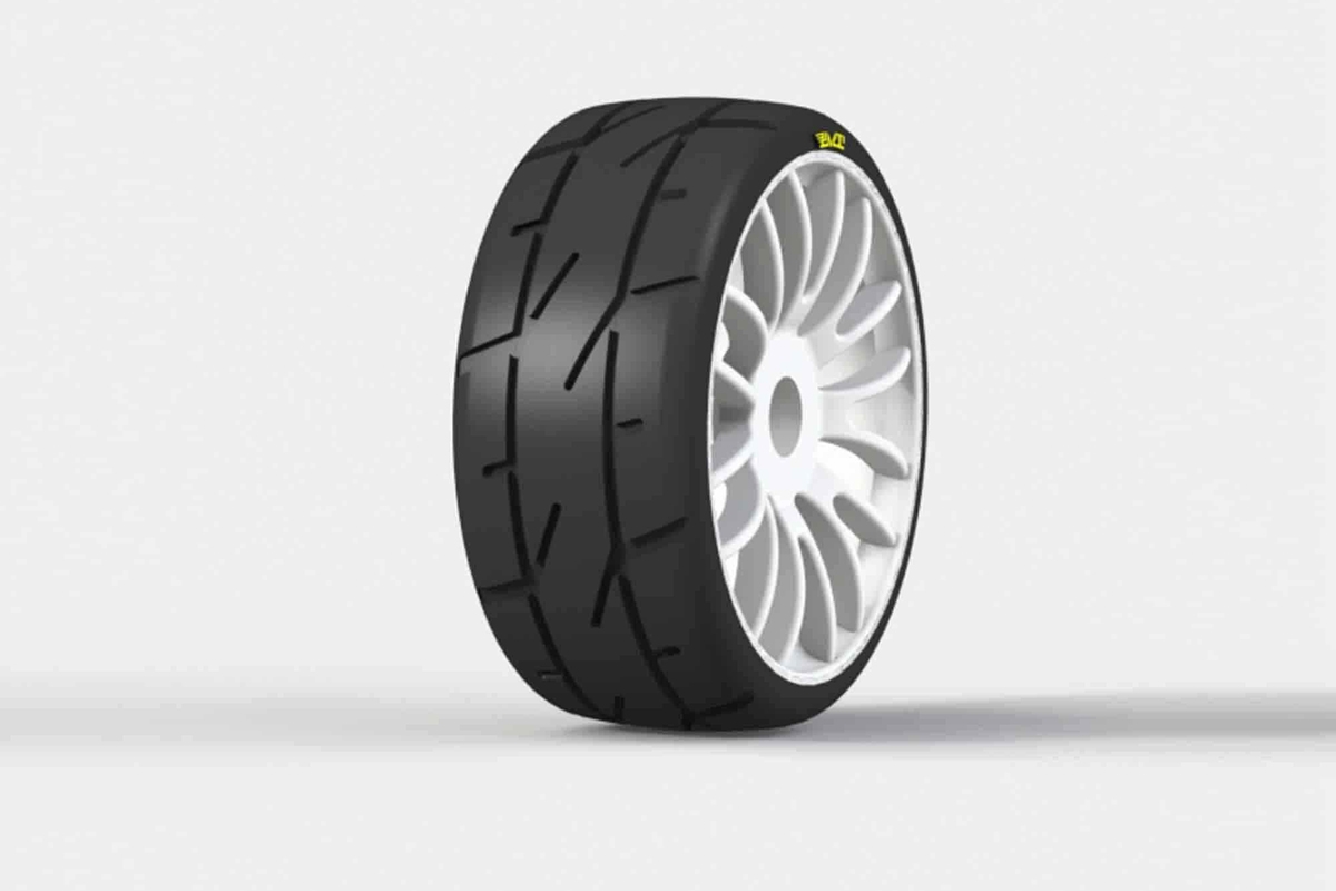 PMT 1/8 GT RALLY 18 "Ultra Soft" směs - nalepené, bílé Q0 disky, 2 ks.