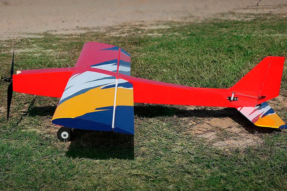 49" Challenger ARF - červená
