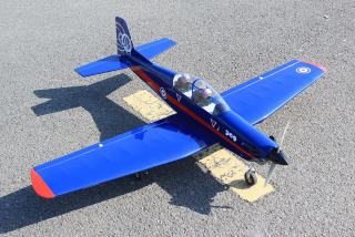 Pilatus PC9 Modrá/Červená 1,54m