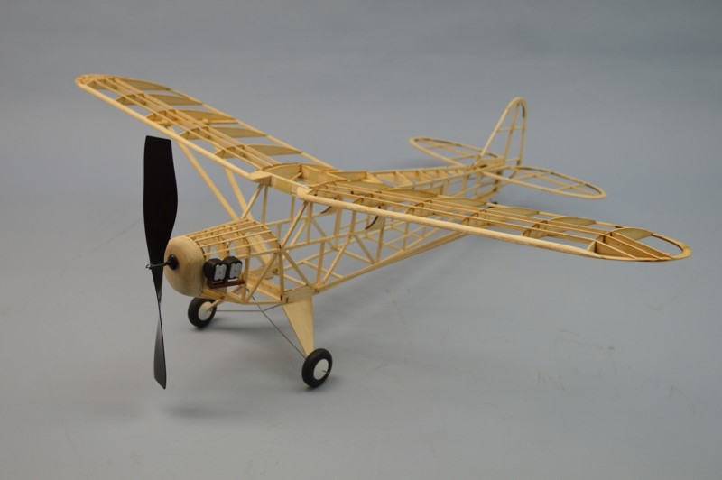 Piper "Clip Wing" Cub 762mm laser. vyřezávaný