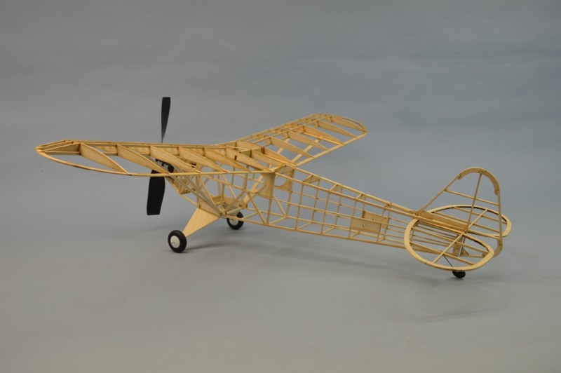 Piper "Clip Wing" Cub 762mm laser. vyřezávaný