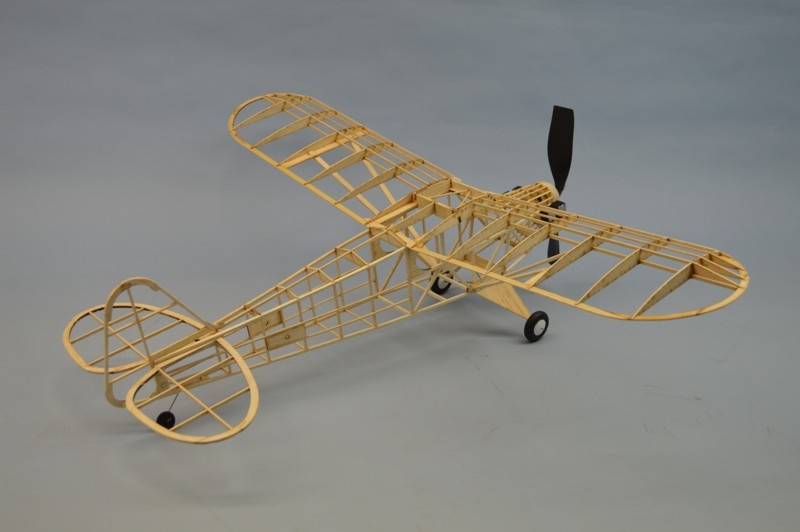 Piper "Clip Wing" Cub 762mm laser. vyřezávaný