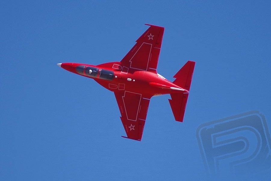 YAK-130 EDF70mm 880mm ARF