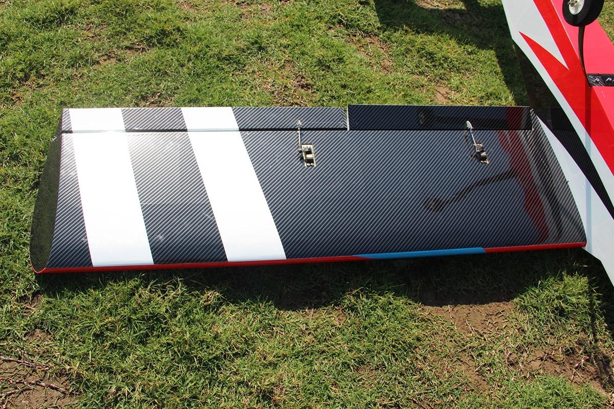 90" Trainer V2 2290mm Červeno-Modro-Černá
